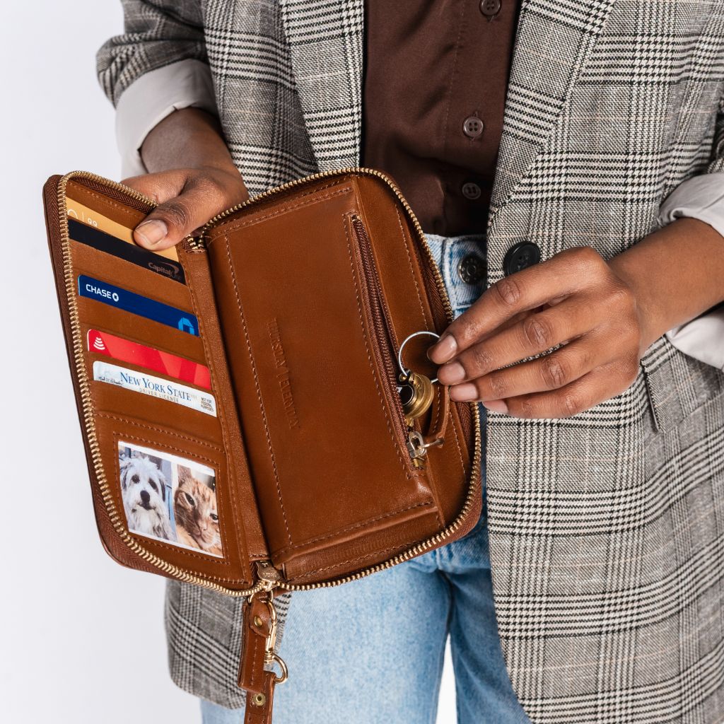 Wallet Wristlet | Saddle - Image 7